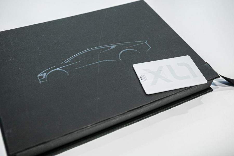  Volkswage XL1 2015 года  (фото 17 из 20)